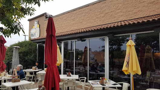 Greenway Lakes Commons photo 4