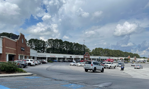 Calhoun Outlet Marketplace photo 5