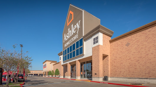 Baybrook Gateway photo 5