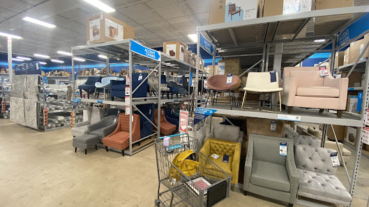 Laurel Square photo 2