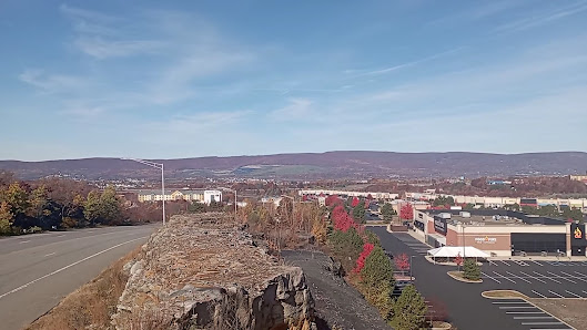 The Shoppes at Wyomissing photo 3