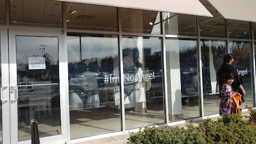 The Shoppes at Wyomissing photo 4