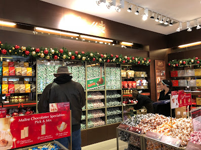 The Hub Shopping Centre photo 4