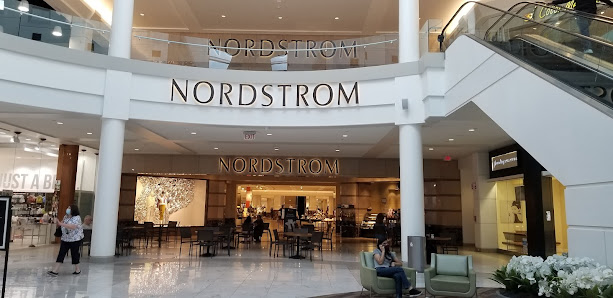 Menlo Park Mall photo 6