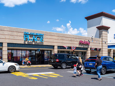 Roosevelt Mall photo 5