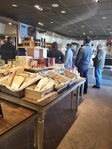 Lynnwood Centre photo 2