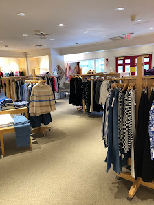 Shelburne Square photo 2