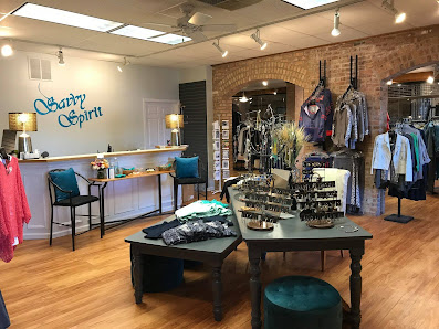 Ice House Mall & Village Shops photo 6