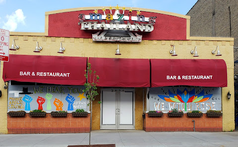 Calhoun Square photo 5