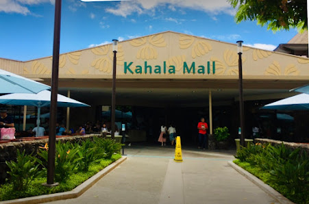 Kahala Mall photo 1