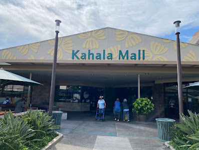 Kahala Mall photo 5