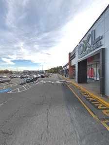 Dedham Plaza photo 5