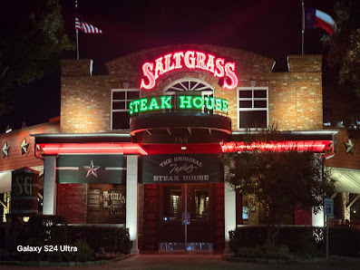 MacArthur Crossing photo 1