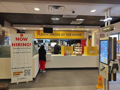 MacArthur Crossing photo 2