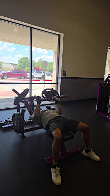 MacArthur Crossing photo 3