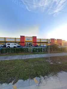 TU PLAZA MARKETPLACE (Water Tower Farmers Market) photo 7