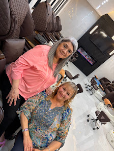 Burr Ridge Village Center photo 2