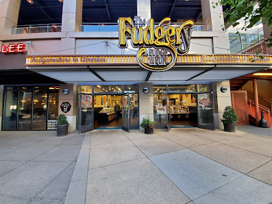 Fourth Street Live! photo 5