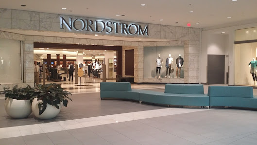 Fashion Centre at Pentagon City photo 4