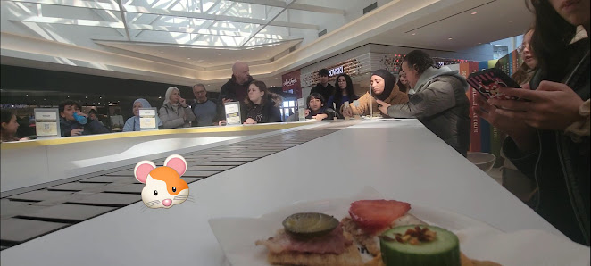 CF Carrefour Laval photo 3