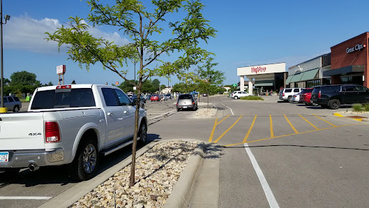 Barlow Plaza photo 3