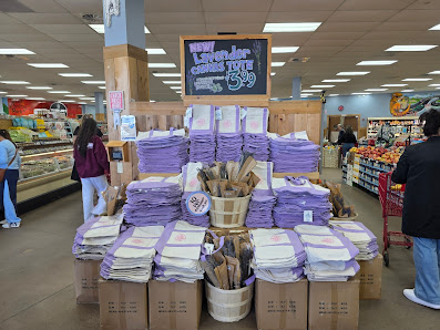 Shops at Saugus photo 2