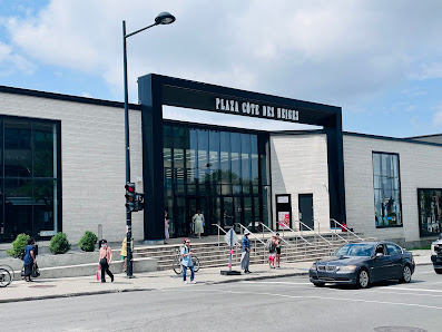 Plaza Côte-des-Neiges photo 1