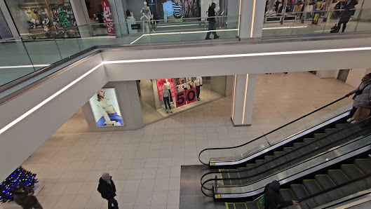 Plaza Côte-des-Neiges photo 3