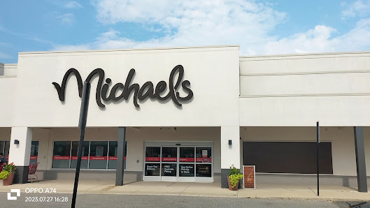 Burlington Crossroads photo 3