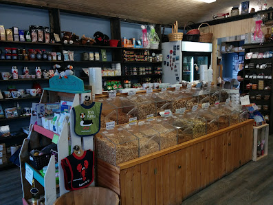 The Inside Scoop icecream and candy store photo 3