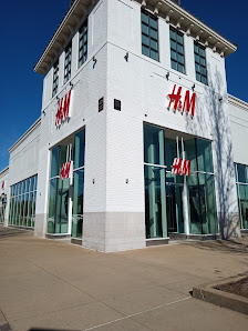 Carriage Crossing photo 1