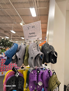 Hamilton Plaza photo 2