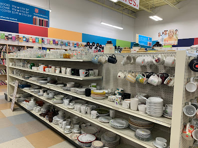 Mapleton Shopping Area photo 2