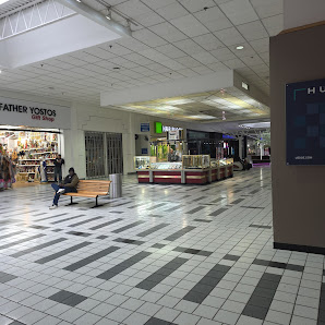 Hudson Mall photo 1