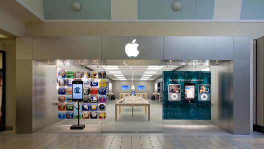 Apple Maine Mall photo 1