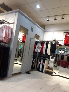 Les Galeries du Cap Shopping Center photo 2