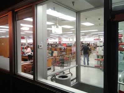 Barclay Shopping Center photo 2