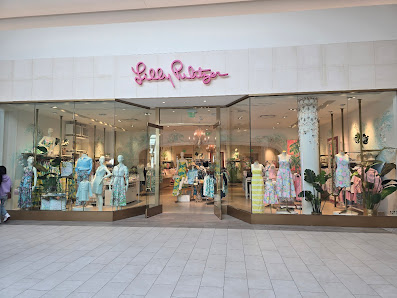 Lincolnwood Town Center photo 1