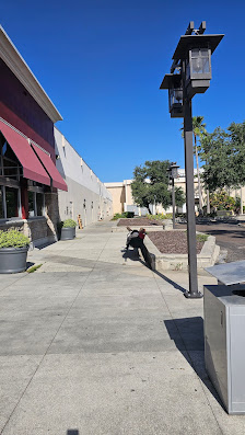 Tyrone Square photo 2