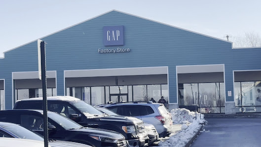 Tanger Outlets Lancaster photo 3