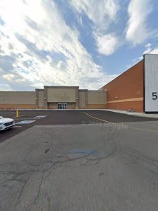 CF Fairview Pointe Claire photo 7