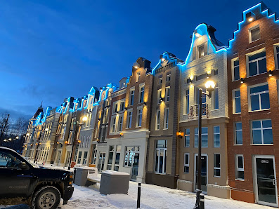 Manchester Square Edmonton photo 5