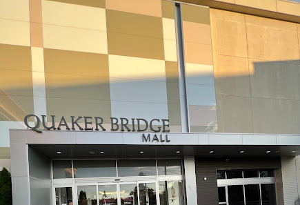 Quaker Bridge Mall photo 4