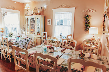Lavender 'n Lace Tearoom photo 1