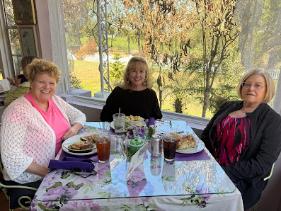 Lavender 'n Lace Tearoom photo 2