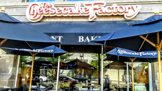 Chevy Chase Pavilion photo 6