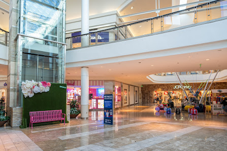 Mershops Galleria at Sunset photo 7