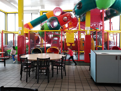 West Aurora Plaza photo 4