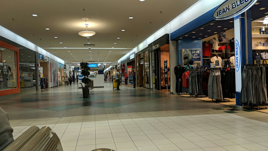 La Plaza De La Mauricie photo 2