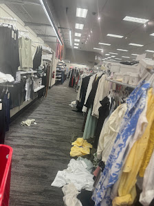 Tiffany Springs Market Center photo 4